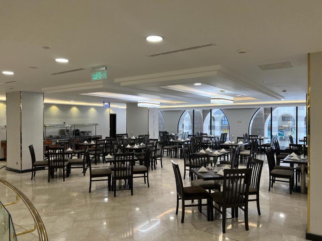 Al Ansar Golden Tulip Hotel Medina Kültér fotó