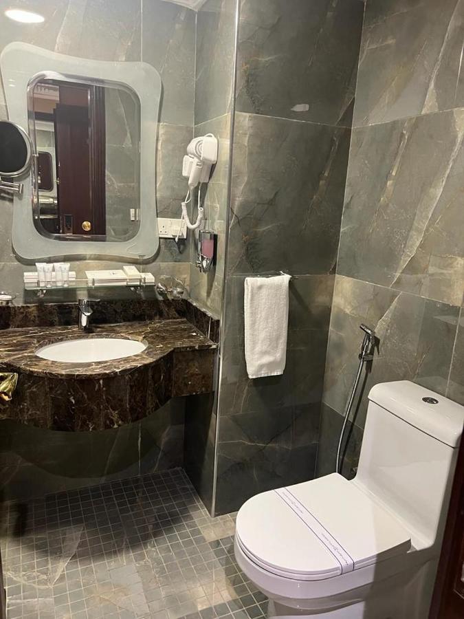 Al Ansar Golden Tulip Hotel Medina Kültér fotó
